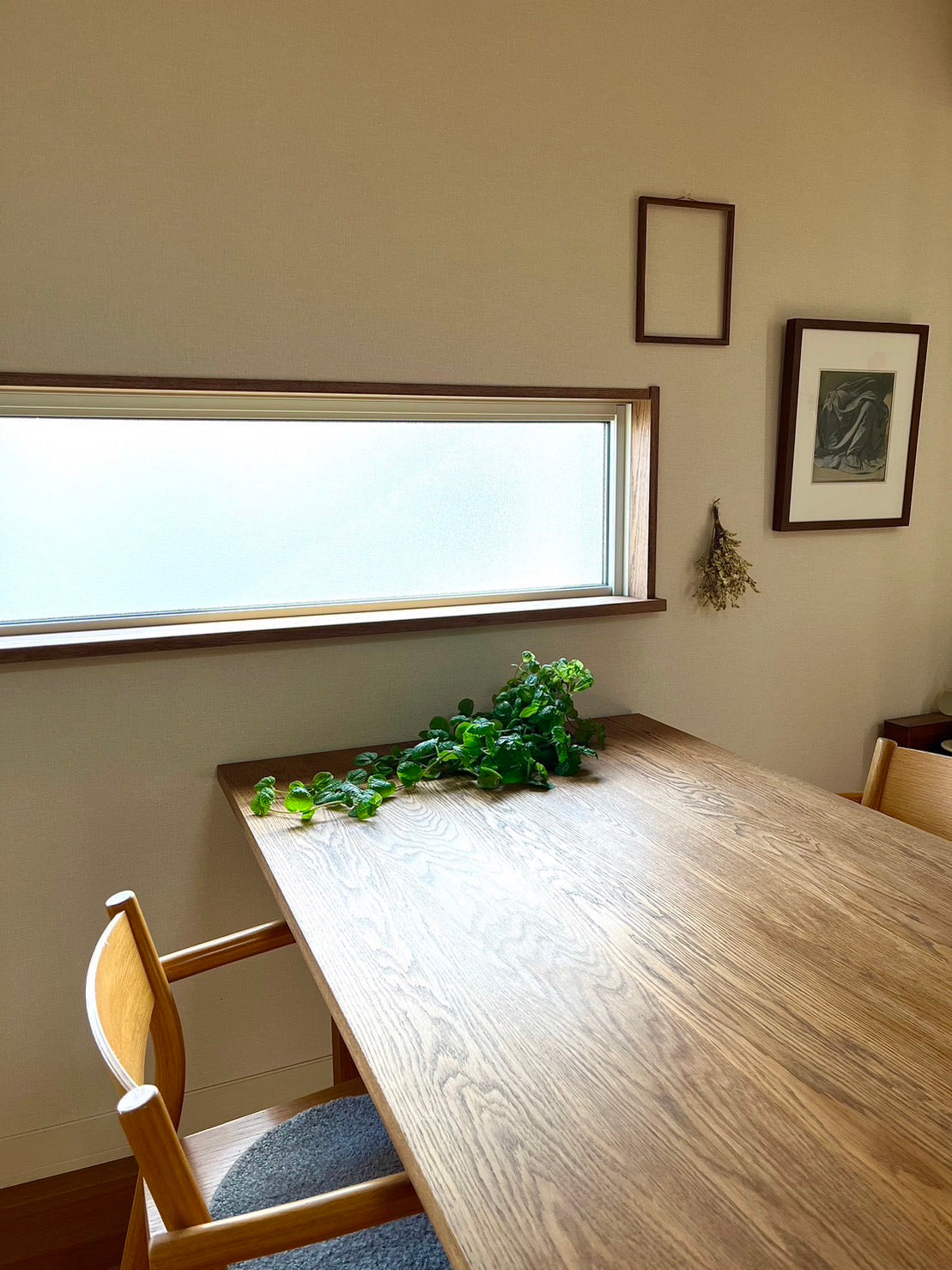 窓枠プチリフォームとテーブルメンテナンス