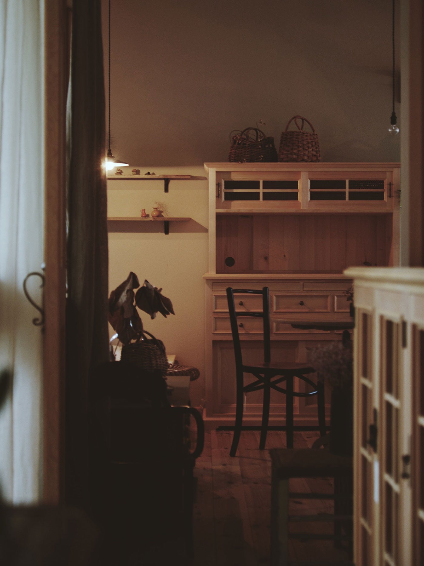 BOARDS / CABINETS