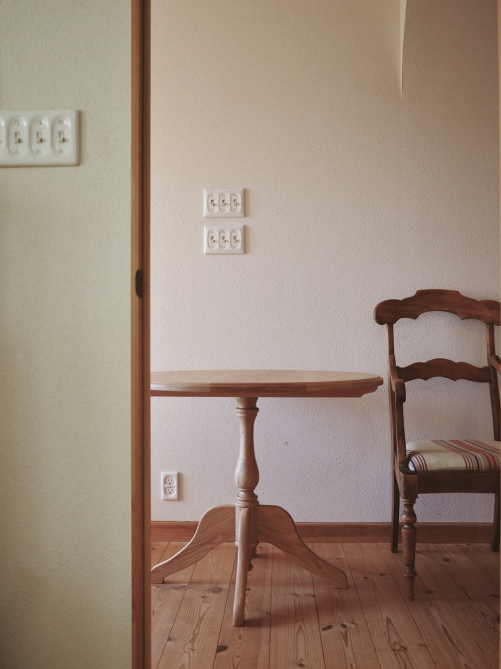 オークラウンドテーブル クラシック