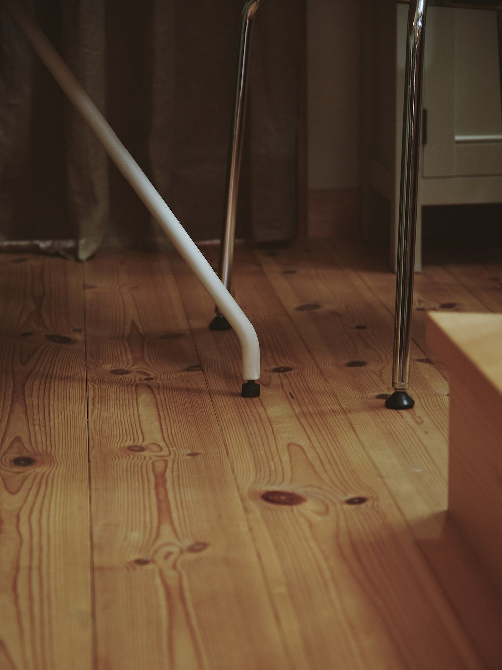 RED CEDAR Round table w/ironlegs レッドシダー ラウンドテーブル