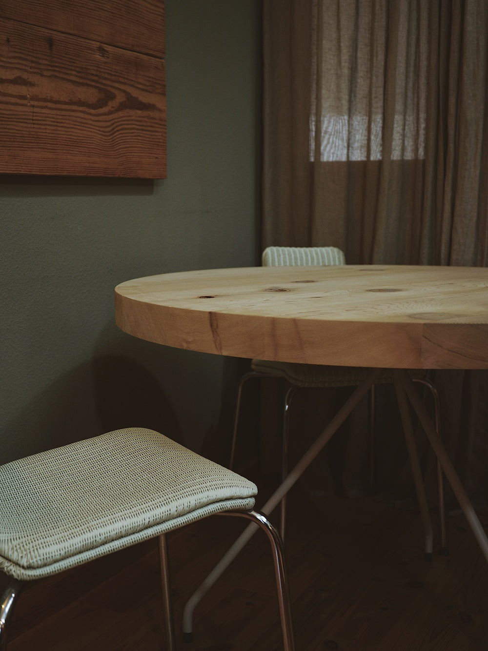 RED CEDAR Round table w/ironlegs レッドシダー ラウンドテーブル