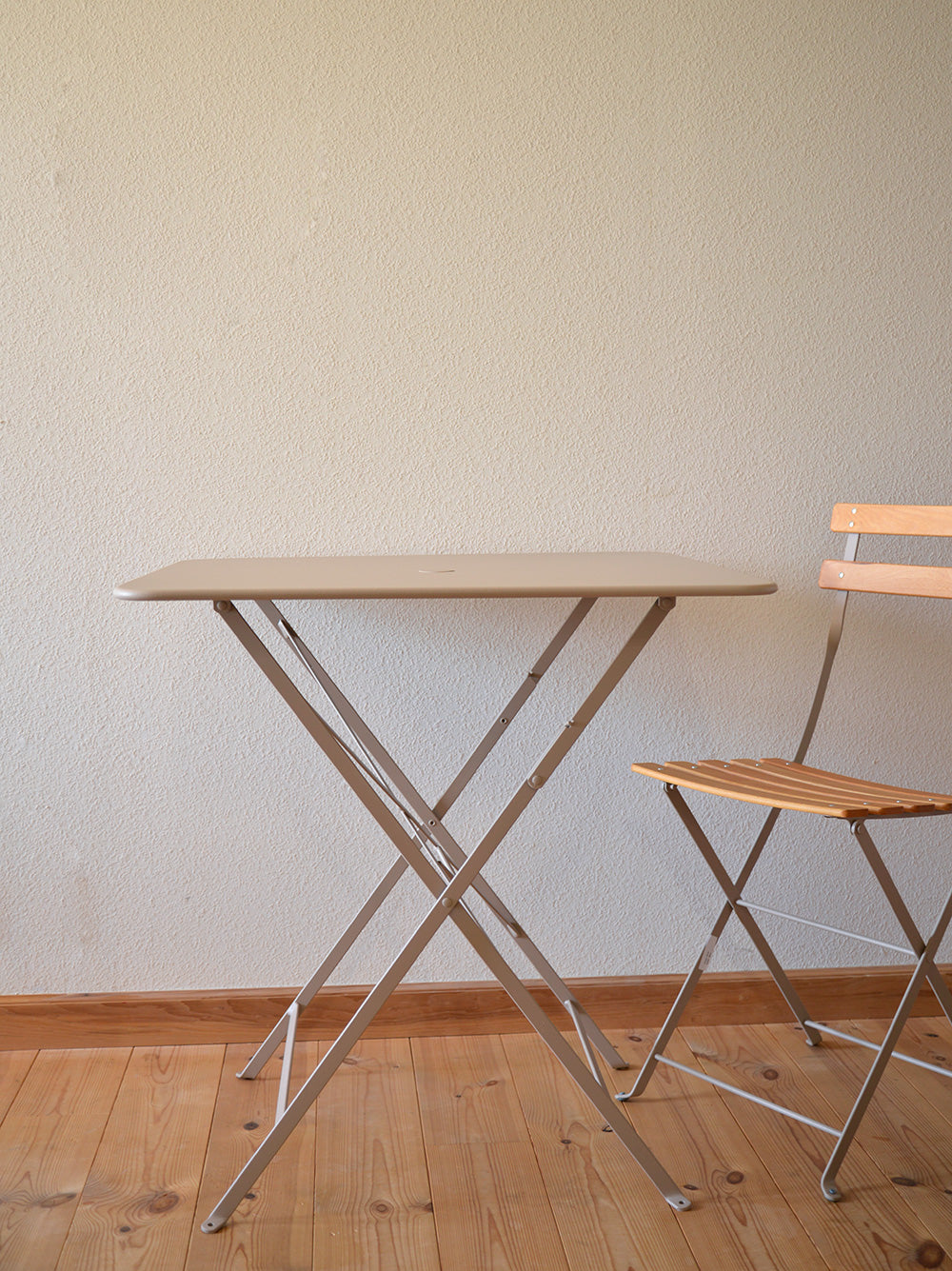 Fermob Bistro Table Large - フェルモブ ビストロ スクエアテーブル 正方形 71×71cm