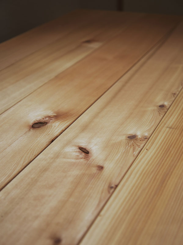 木製のデイベッド