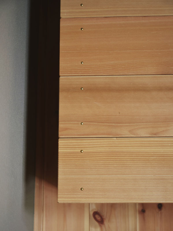 木製のデイベッド