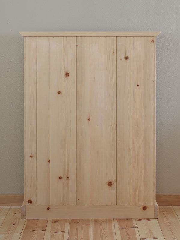 シンプルなシェルフ