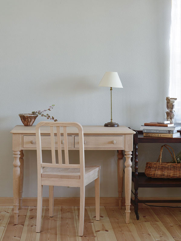 オークのデスク