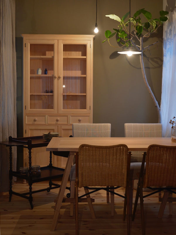 Linen Chair white check