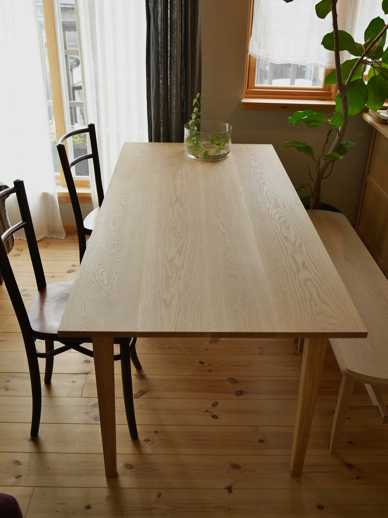 Atelier Table