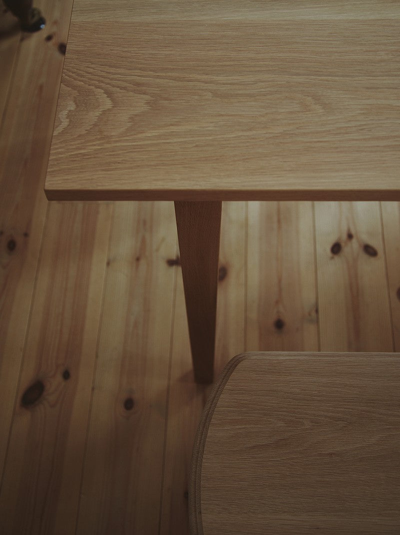 Atelier Table