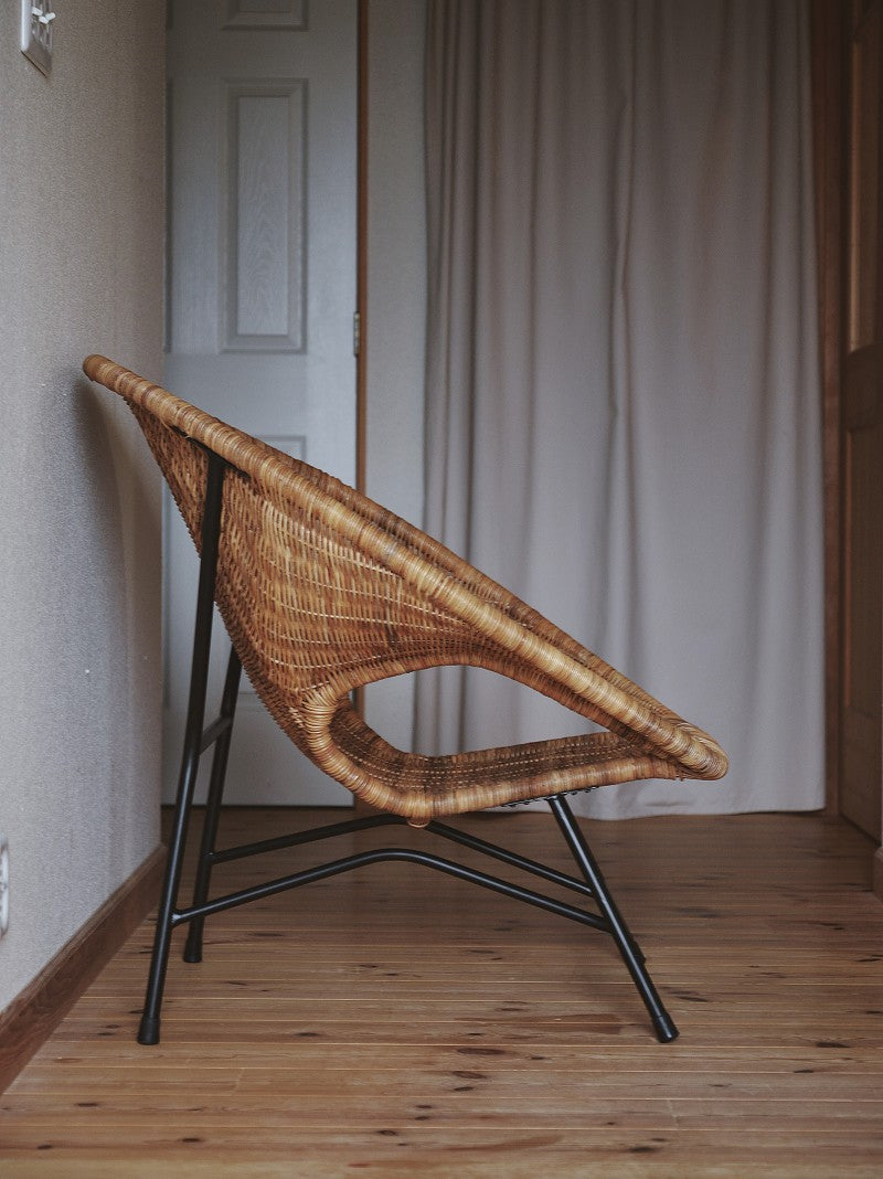 籐とアイアンのラウンジチェア KIBIROI