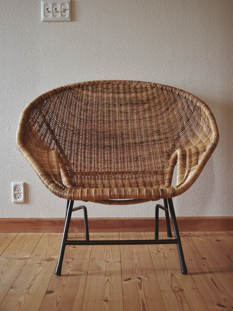 籐とアイアンのラウンジチェア KIBIROI