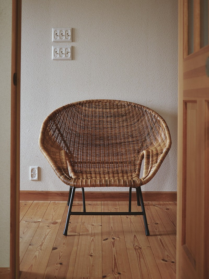 籐とアイアンのラウンジチェア KIBIROI