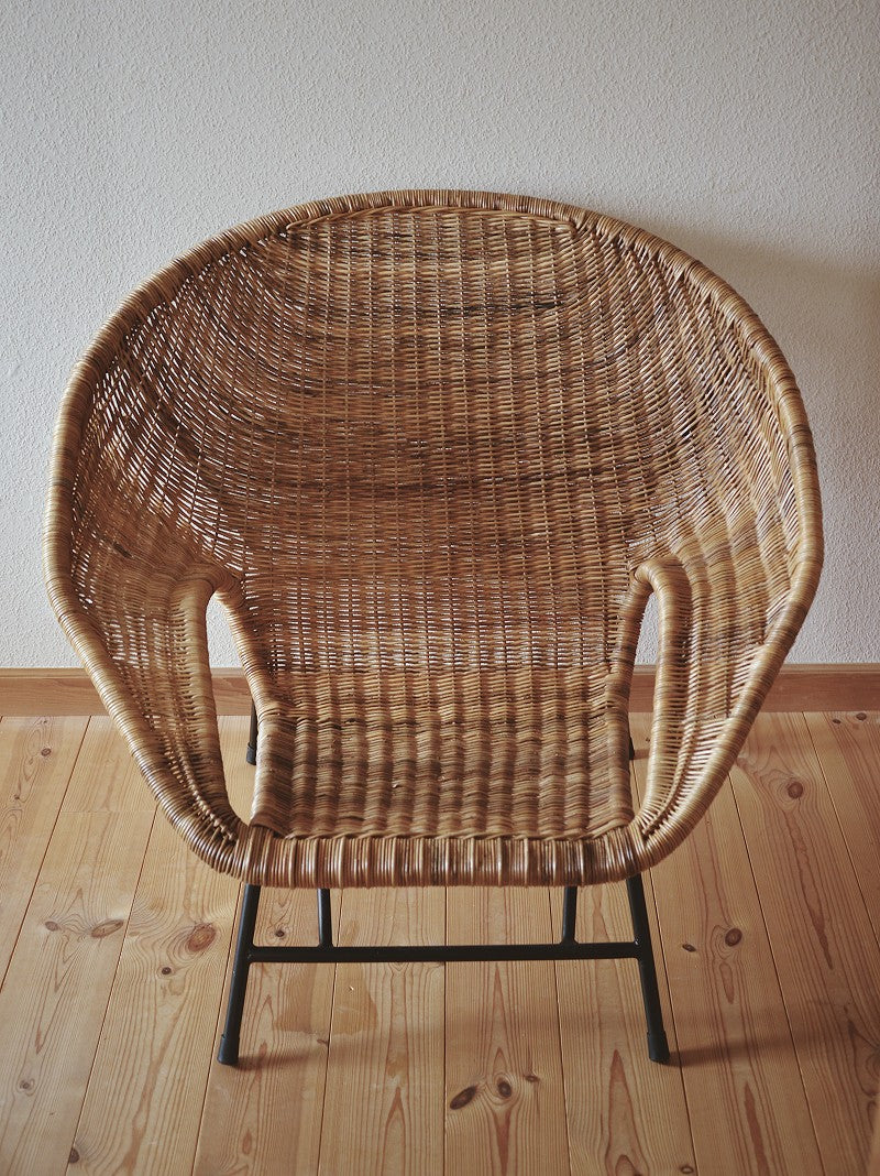 籐とアイアンのラウンジチェア KIBIROI