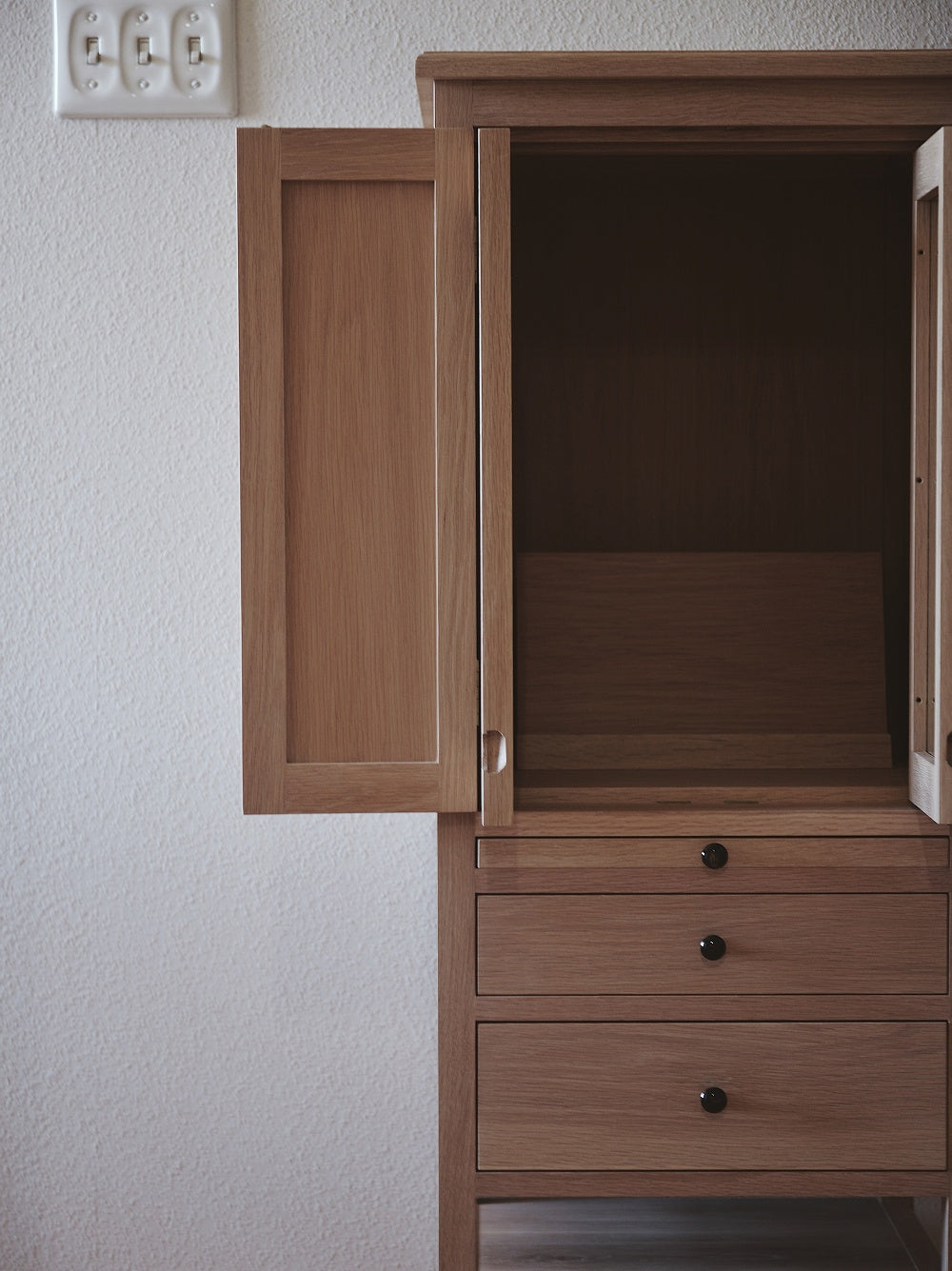 Oak household altar(仏壇) | オーダーメイドのお仏壇 – fig furniture